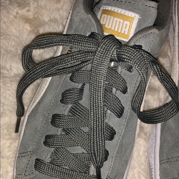 ❌⚠️SOLD- PUMA Classic Suede Sneaker - Picture 4 of 8